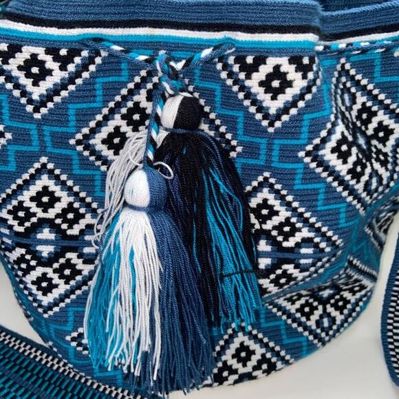 Asoeina Crossbody Women Embroidered Boho Bucket Bag Purse Handmade * - Picture 2 of 6